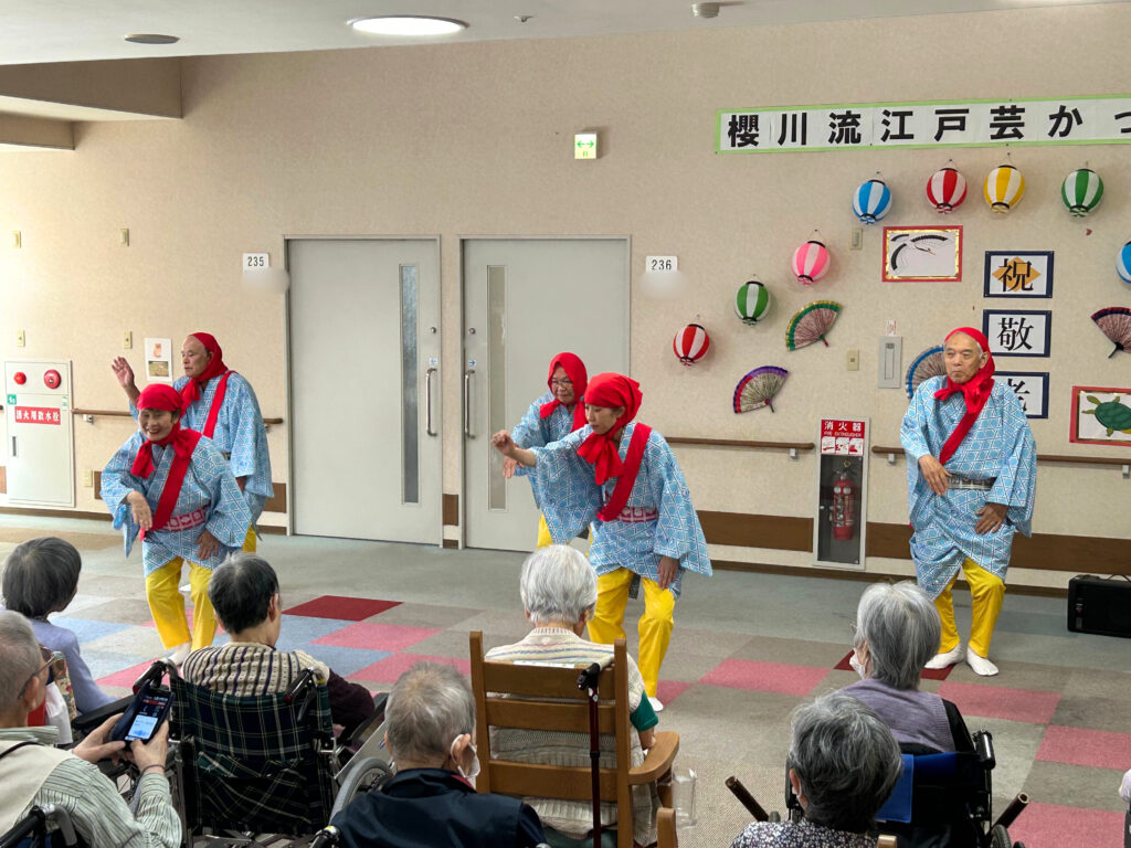敬老会　櫻川流江戸芸かっぽれ　かっぽれ　敬老の日　カルム太宰府　福岡　老人ホーム　介護付き有料老人ホーム　202509-2