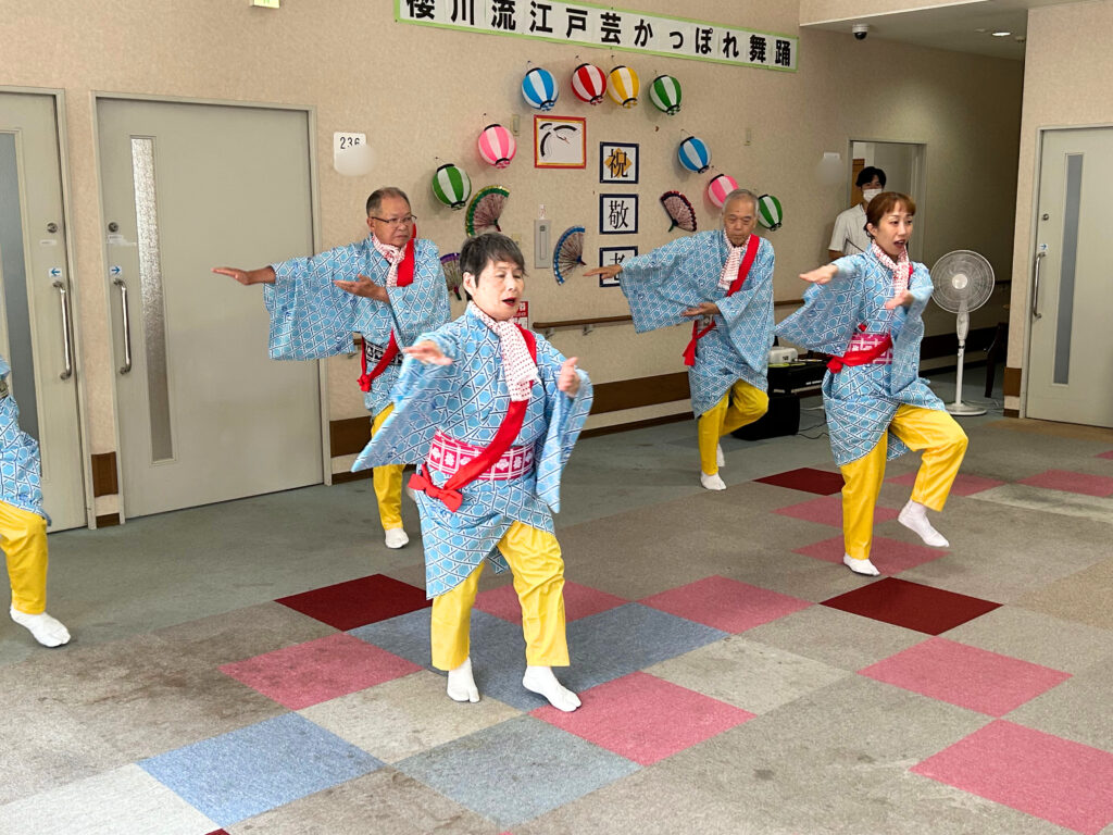 敬老会　櫻川流江戸芸かっぽれ　かっぽれ　敬老の日　カルム太宰府　福岡　老人ホーム　介護付き有料老人ホーム　202509-4