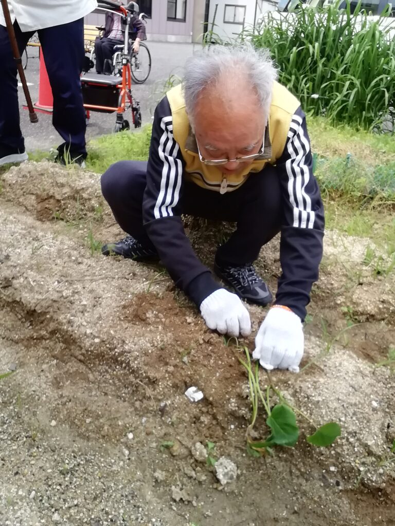 福岡　老人ホーム　介護施設　カルム太宰府　脳梗塞　体験談　202511-4
