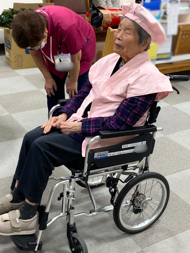 百歳 ご長寿 福岡 太宰府 老人ホーム カルム太宰府 202512-3