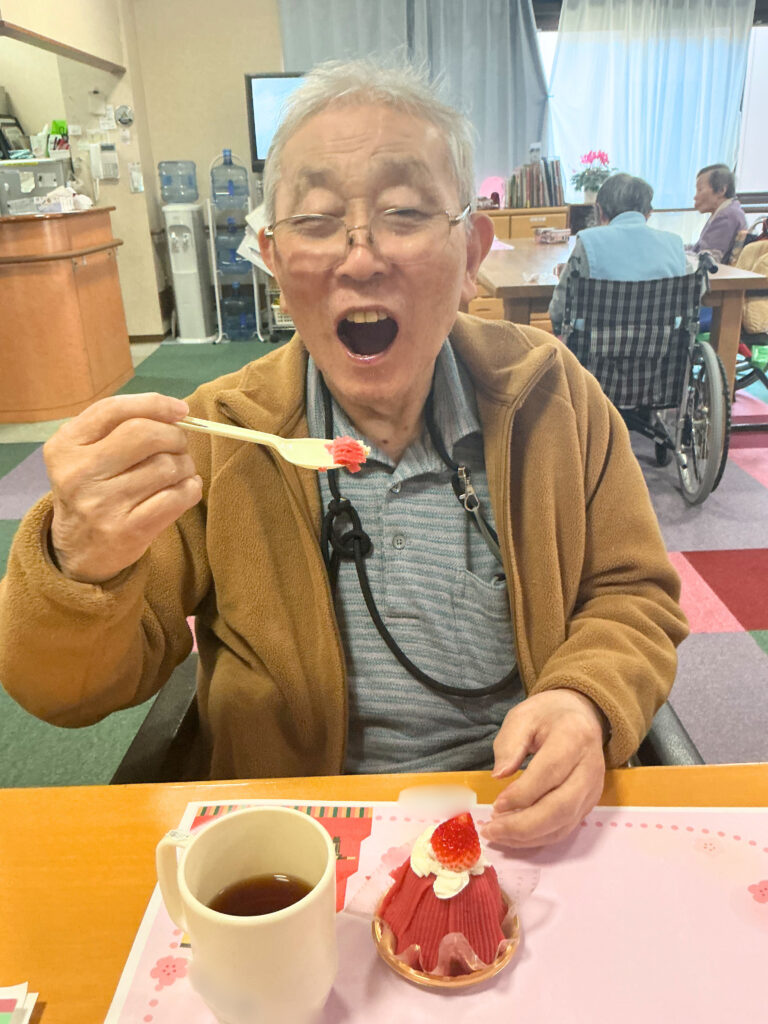 介護施設のひな祭り行事　老人ホーム　福岡　太宰府　カルム太宰府　202603-2