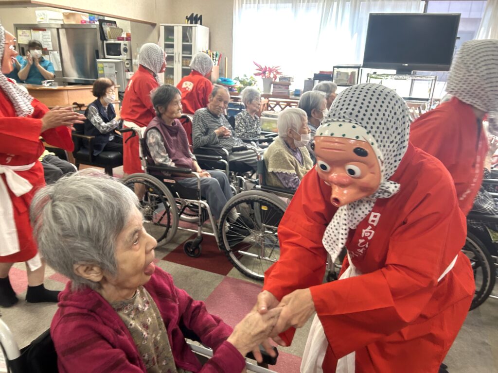 日向ひょっとこ踊り　福岡　介護施設　老人ホーム　カルム太宰府　202606-1