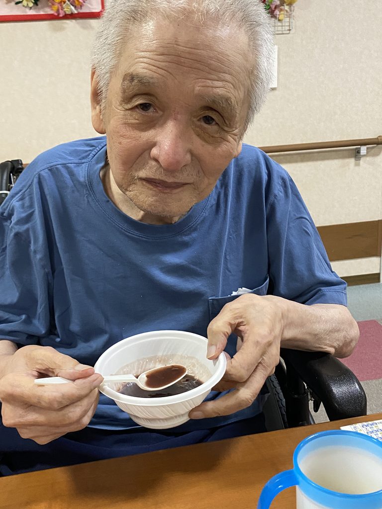介護施設で食体験　ぜんざい　福岡　老人ホーム　カルム太宰府　202610-1