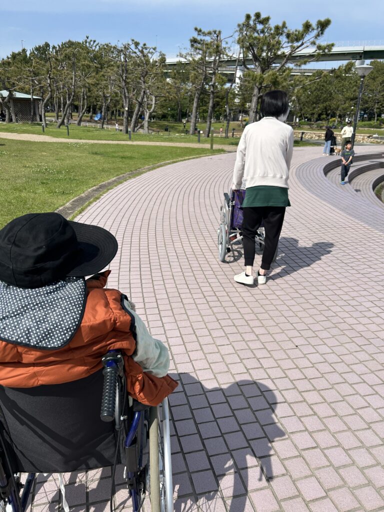 ケアマネージャー ケアマネ 職員紹介 特定施設 特定施設入居者生活介護 カルム泉佐野 泉佐野市 大阪 介護施設 有料老人ホーム 202506-4
