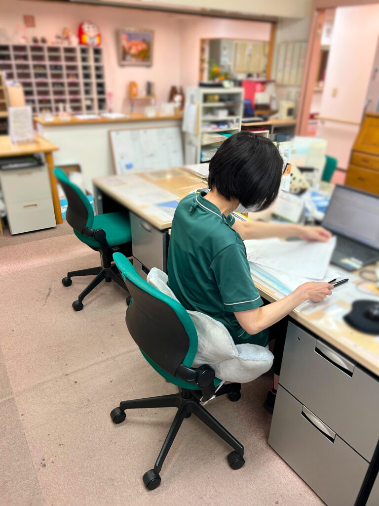 ケアマネージャー ケアマネ 職員紹介 特定施設 特定施設入居者生活介護 カルム泉佐野 泉佐野市 大阪 介護施設 有料老人ホーム 202506-2