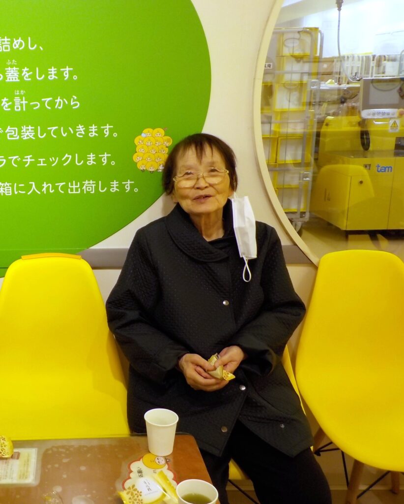 月化粧ファクトリー見学ツアー 大阪 老人ホーム カルム泉佐野 202512-5