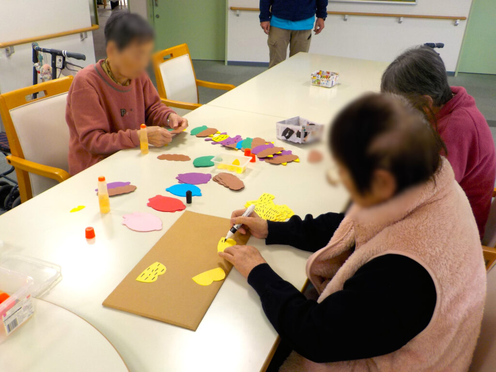 作業療法で節分準備 大阪 老人ホーム 介護施設」 カルム泉佐野 202601-2