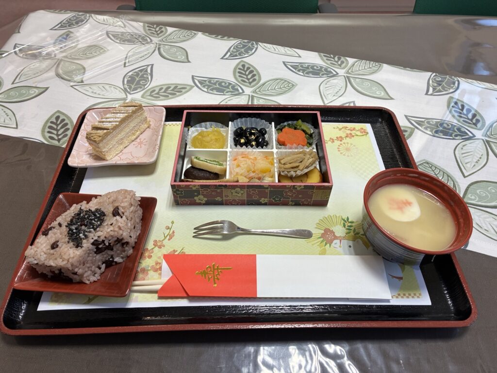 介護施設　お正月　カルム泉佐野大阪　202601-3