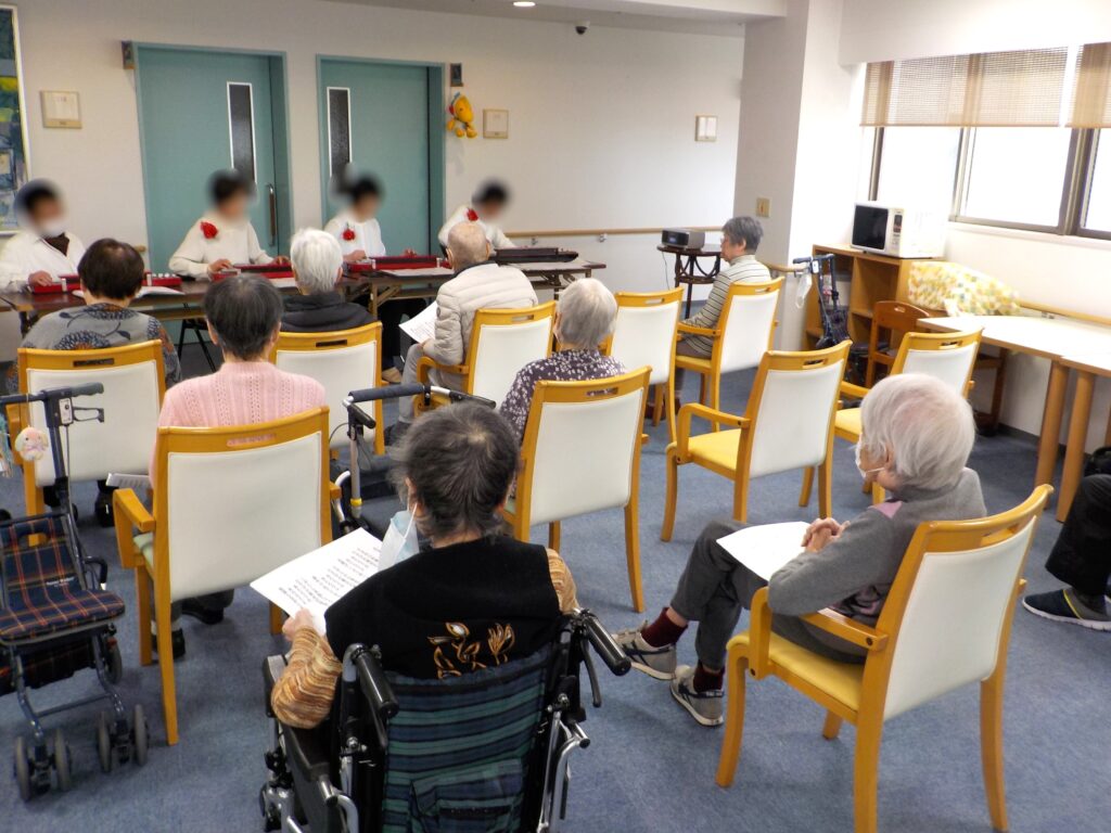 大正琴のボランティア演奏　大阪　介護施設　老人ホーム　カルム泉佐野　202603-4