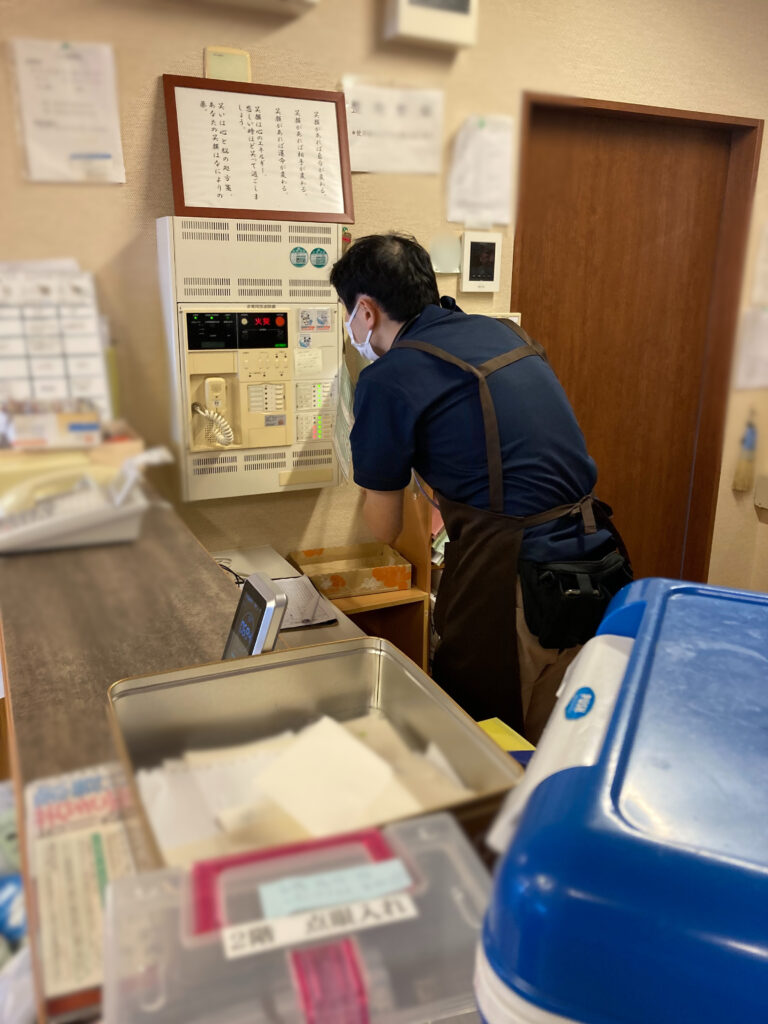 火災想定　避難訓練　通報　避難誘導　初期消火　消火栓ホース　カルム皆生　米子市　202507-4