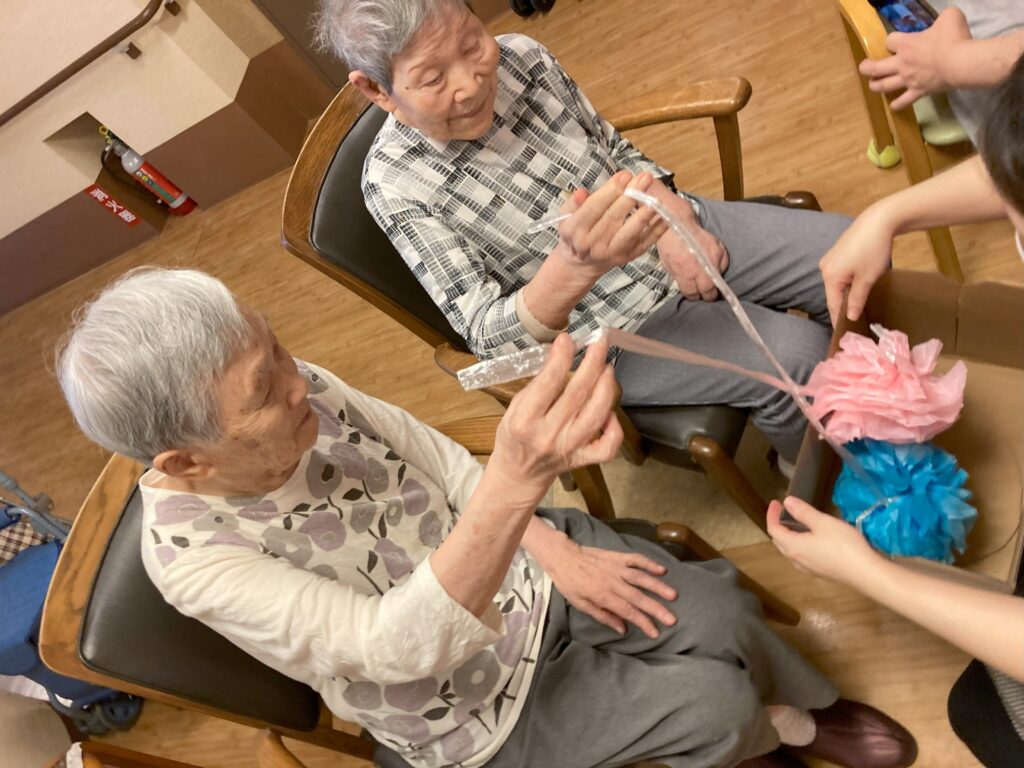 誕生会 お誕生日会 介護施設 レクリエーション レク 花くじゲーム 老人施設 高齢者施設 介護付き有料老人ホーム カルム皆生 米子市 202507-3