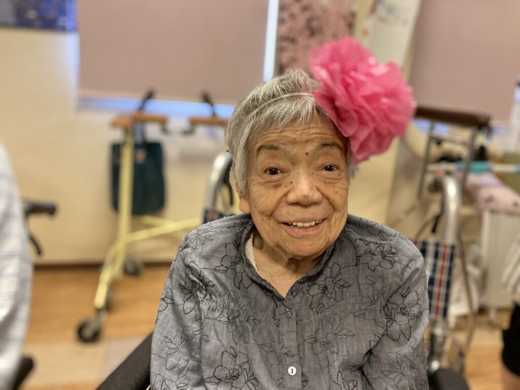 誕生会 お誕生日会 介護施設 レクリエーション レク 花くじゲーム 老人施設 高齢者施設 介護付き有料老人ホーム カルム皆生 米子市 202507-6