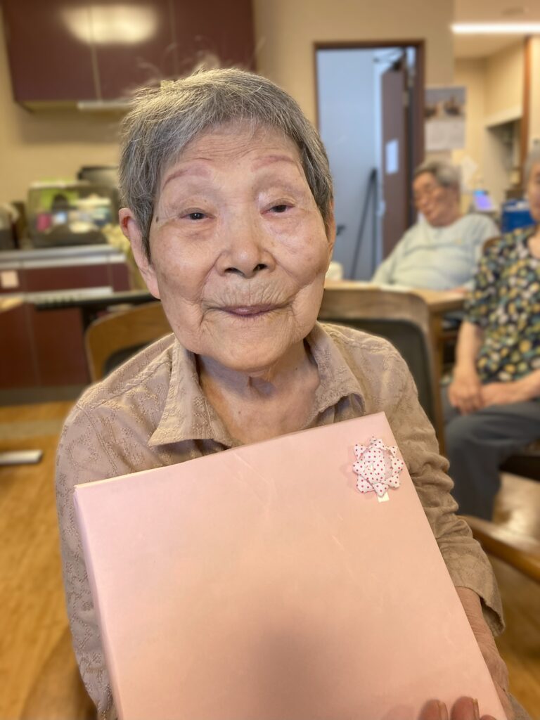 宝くじ 夏祭り 特賞 参加賞 介護施設 老人ホーム 介護付き有料老人ホーム カルム皆生 米子 米子市 鳥取 202508-5