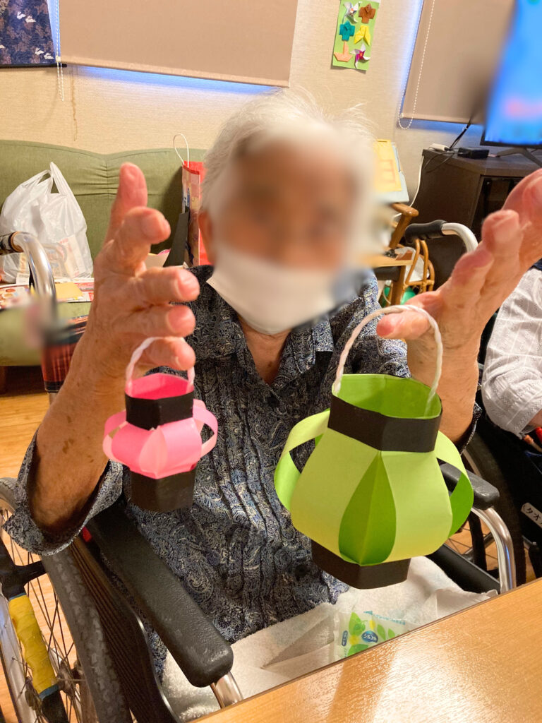 提灯　工作レク　夏　思い出　米子市　皆生　老人ホーム　介護付き有料老人ホーム　カルム皆生　202509-9