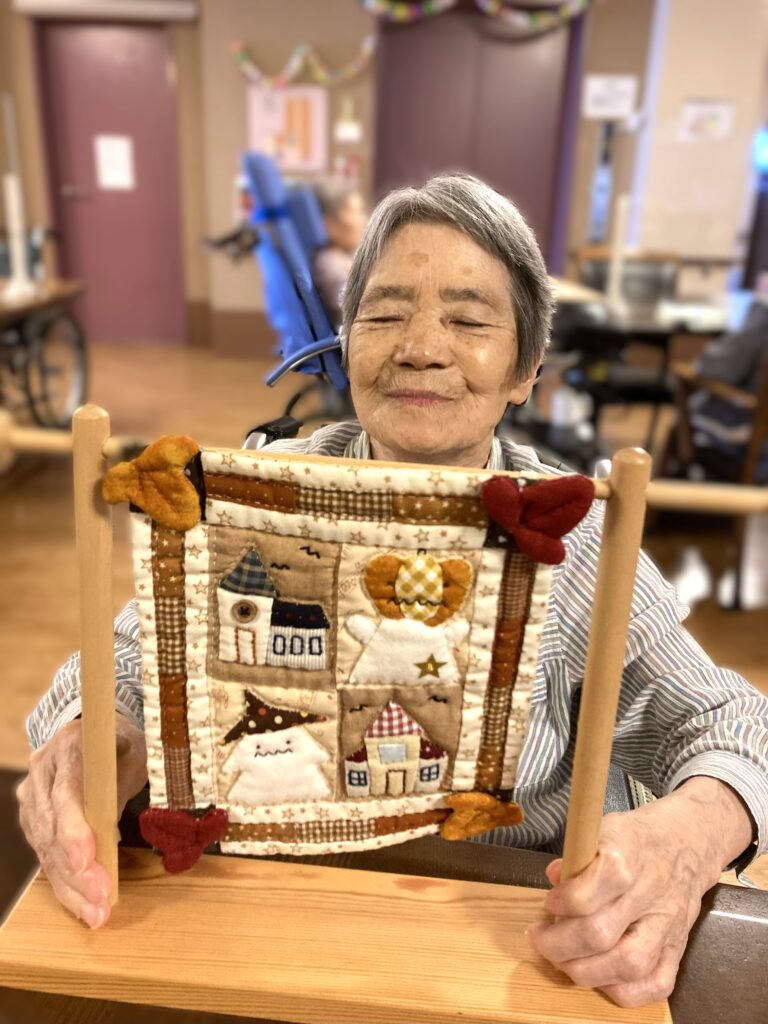 米子 老人ホーム カルム皆生 秋の置物 202510-1