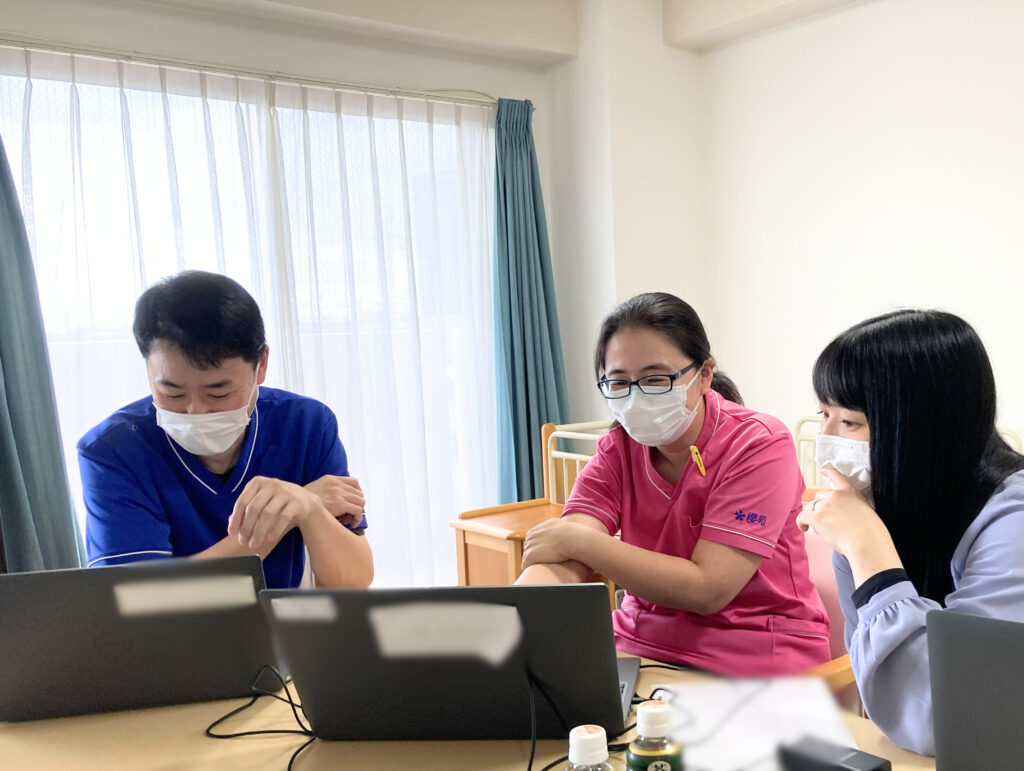 介護職 情報交換 米子 老人ホーム カルム皆生 202511-2