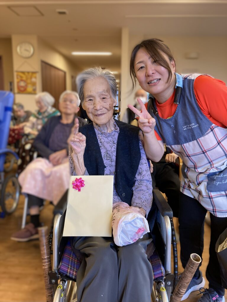 介護施設 老人ホーム 誕生日会 米子 カルム皆生 2202512-2