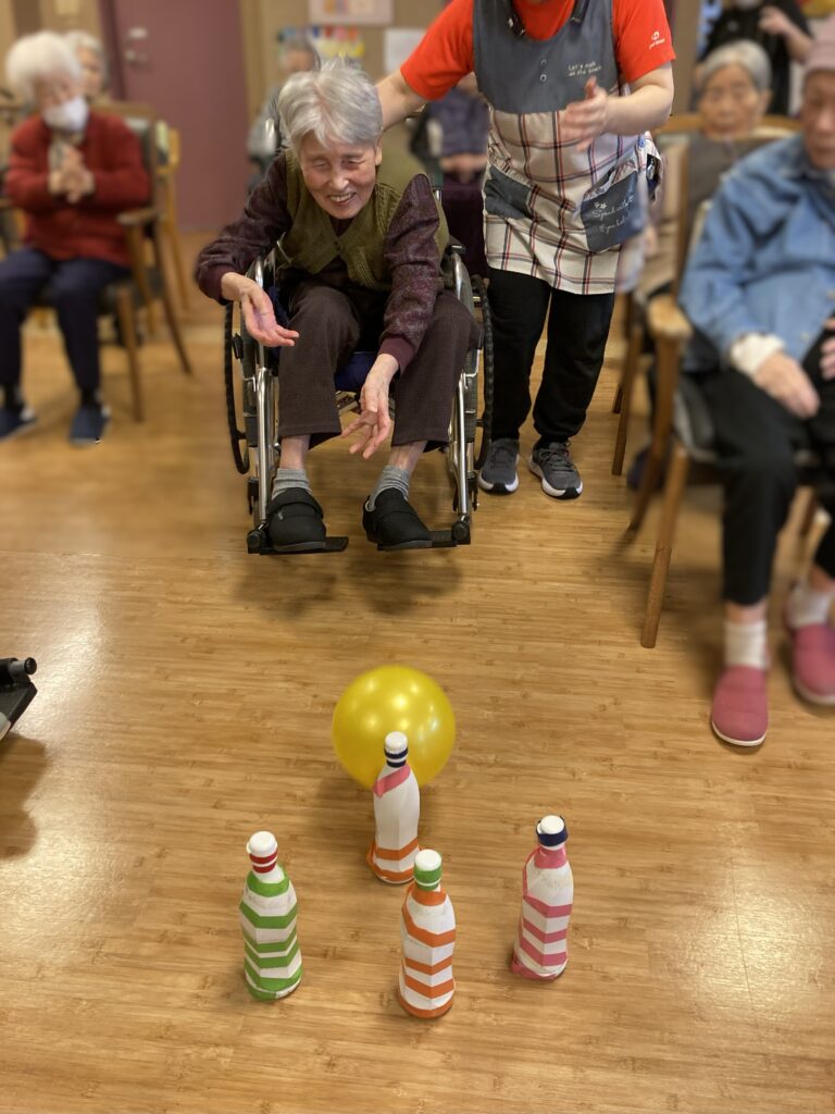 介護施設 老人ホーム 誕生日会 米子 カルム皆生 2202512-7