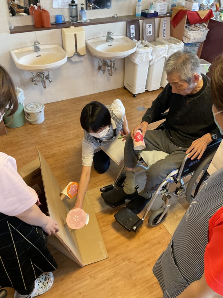 介護施設のレクリエーション　米子　鳥取　老人ホーム　カルム皆生　202603-11