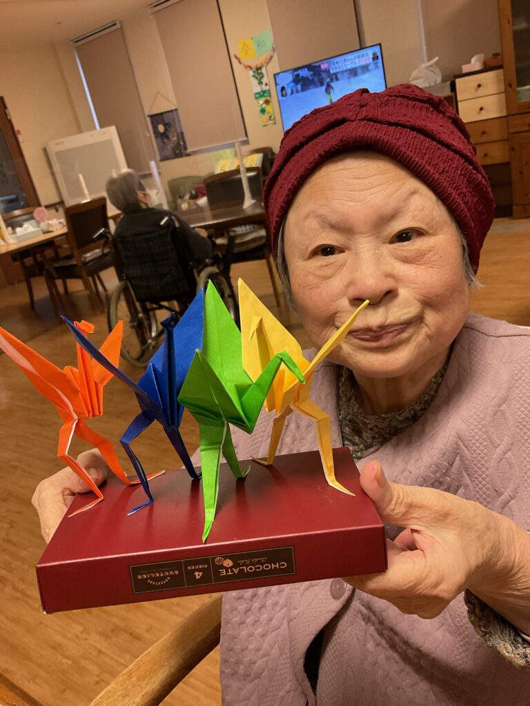 介護施設の折り紙レクリエーション　老人ホーム　米子　カルム皆生　202605-4