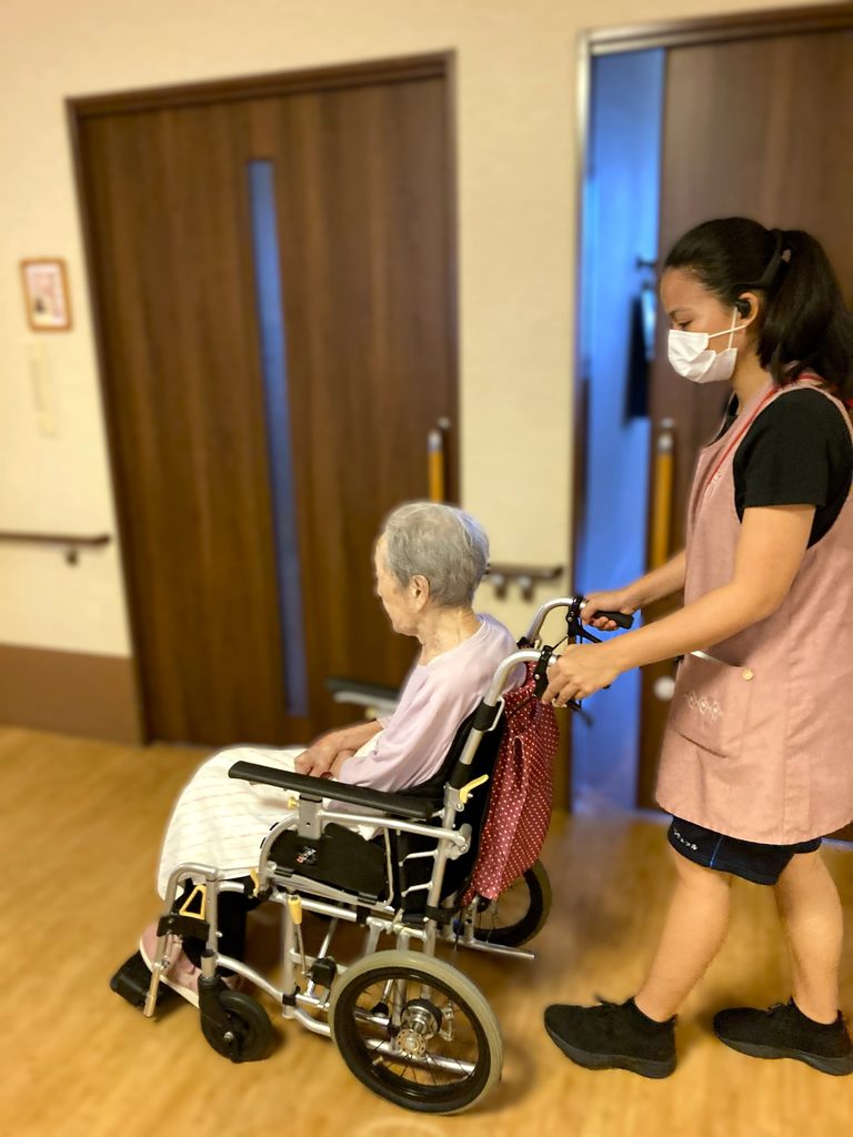 介護施設の外国人スタッフ 特定技能実習生 鳥取　米子　皆生　カルム皆生　202610-4