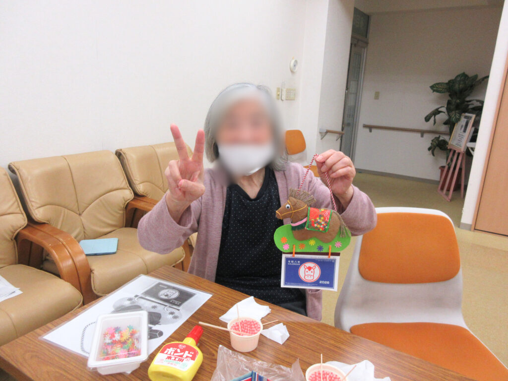 大阪　介護施設　老人ホーム　カルム桃山台　干支飾り　202512-4