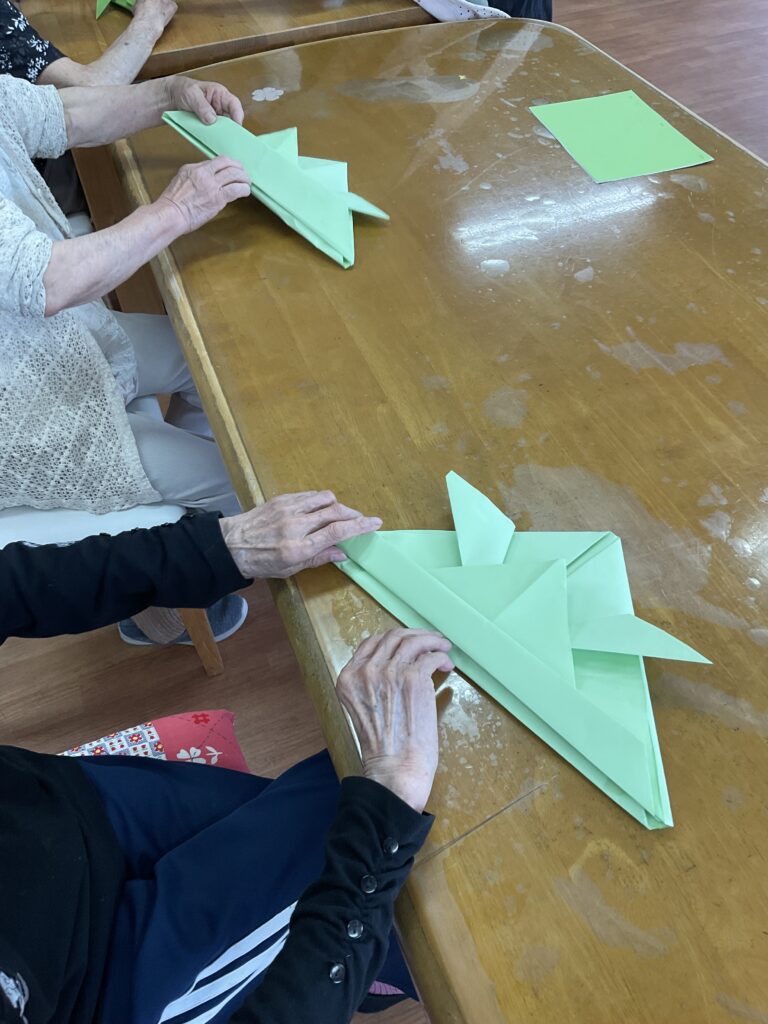 ちまき 手作り クッキング レク レクリエーション 介護施設 老人ホーム グループホーム 小多機 カルム米子 202507-7