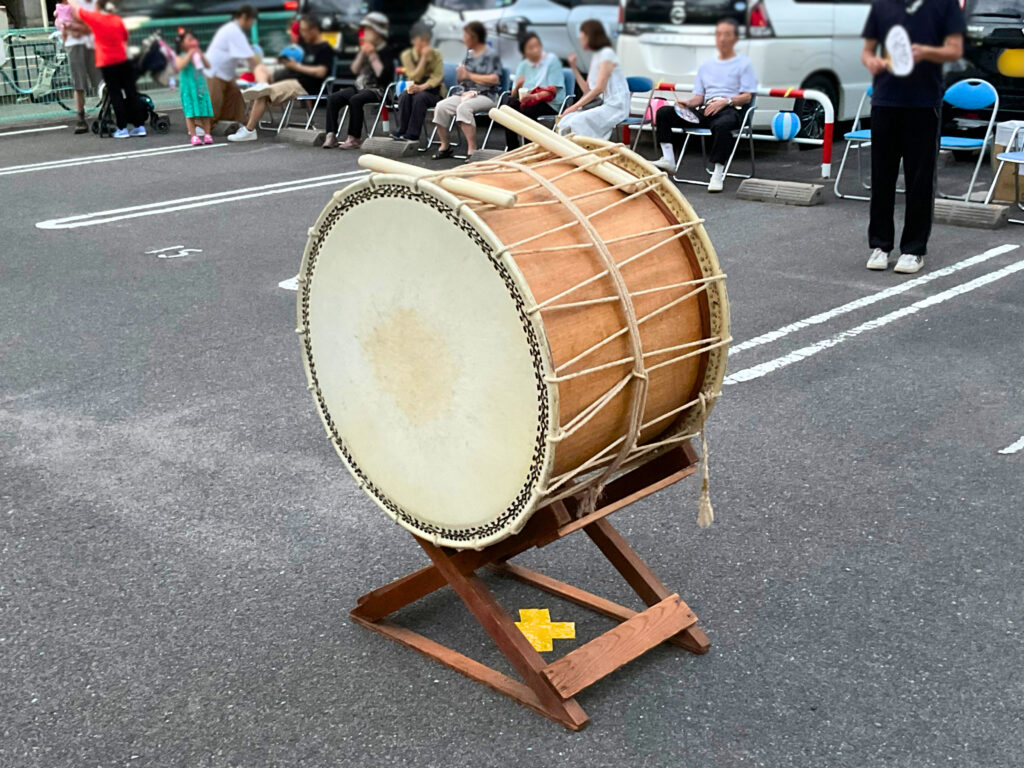 夏祭り 夏まつり ケアタウン カルム米子 米子市 夏 太鼓 盆踊り お神輿 福引き 米子盆踊りの保存会 20257-2