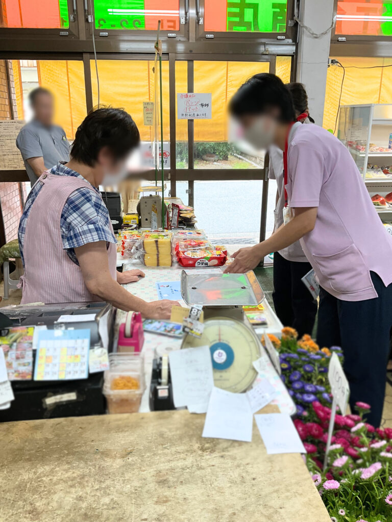 地域密着　チラシ配布　PR活動　地域交流　介護施設　老人ホーム　グループホーム　小規模多機能型居宅介護　カルム米子　鳥取　米子市　202508-2