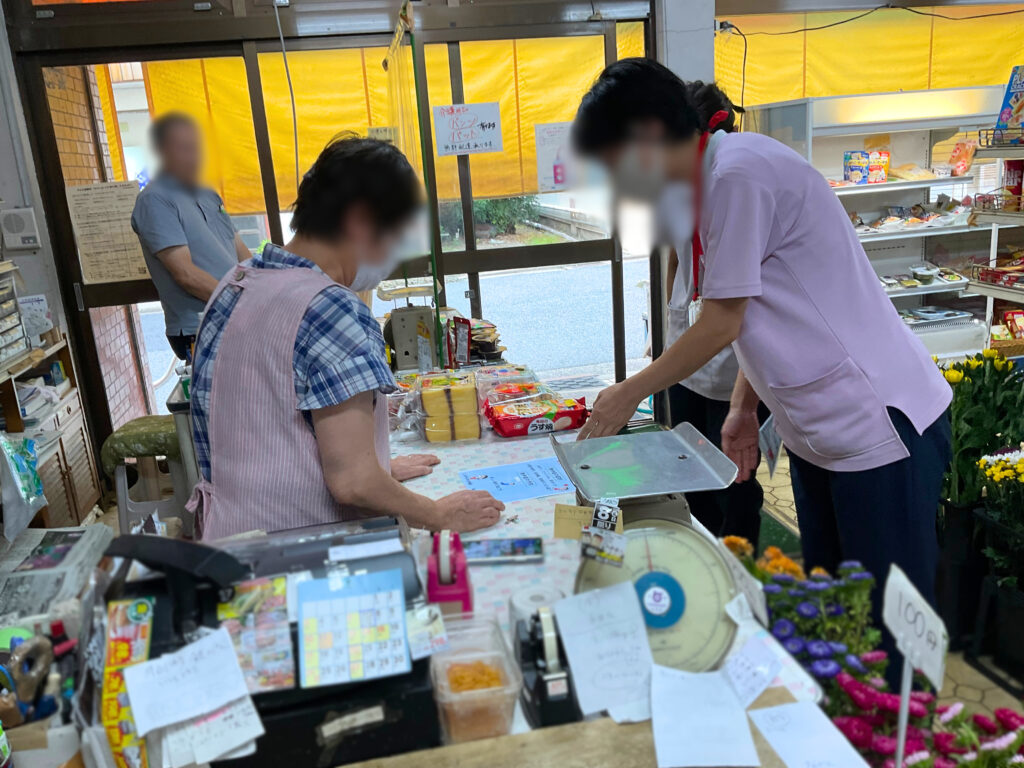 地域密着　チラシ配布　PR活動　地域交流　介護施設　老人ホーム　グループホーム　小規模多機能型居宅介護　カルム米子　鳥取　米子市　202508-6