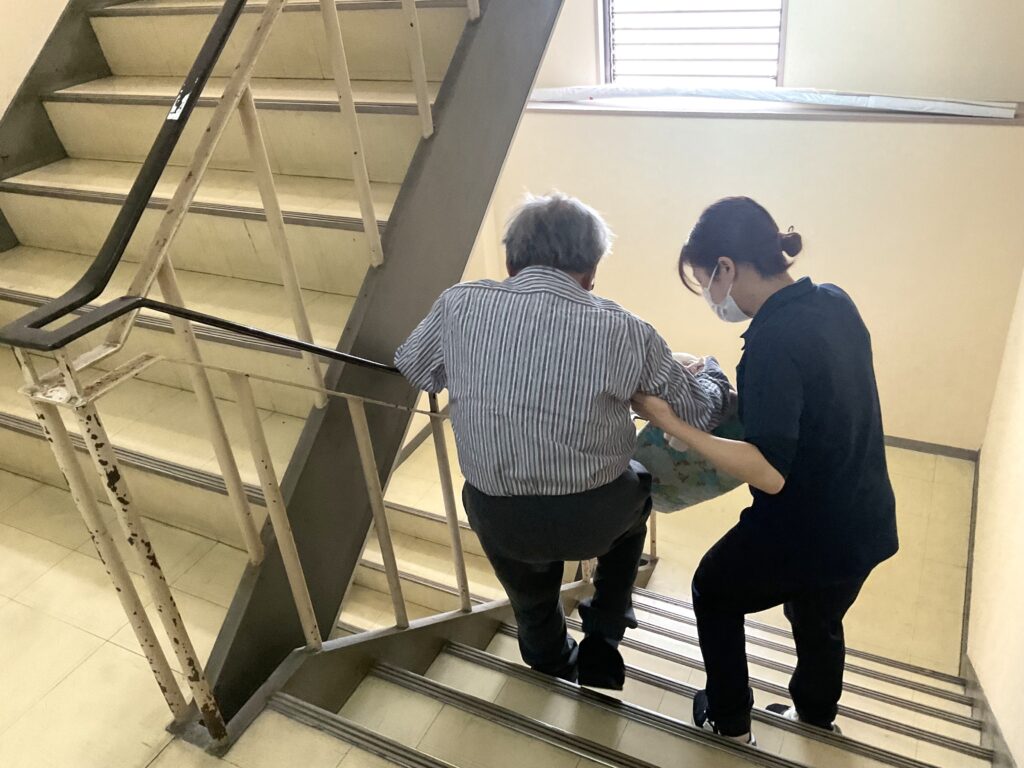 介護施設の避難訓練 老人ホーム 鳥取 米子 小規模多機能 グループホーム カルム米子 202606-5