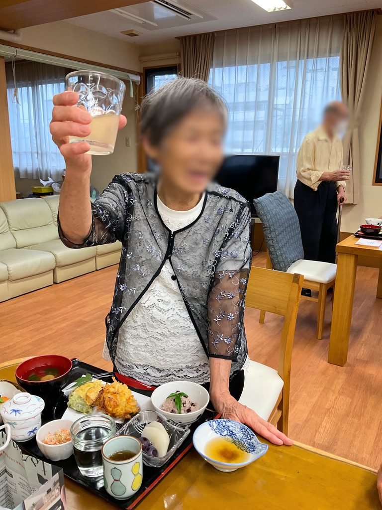 介護施設で敬老会　米寿のお祝い　鳥取　米子　小規模多機能　カルム米子　202609-2